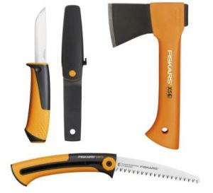  Топор универсальный X5 Fiskars + пила+ универсальный нож атр. 1057912 фото в интернет-магазине КАСКАД