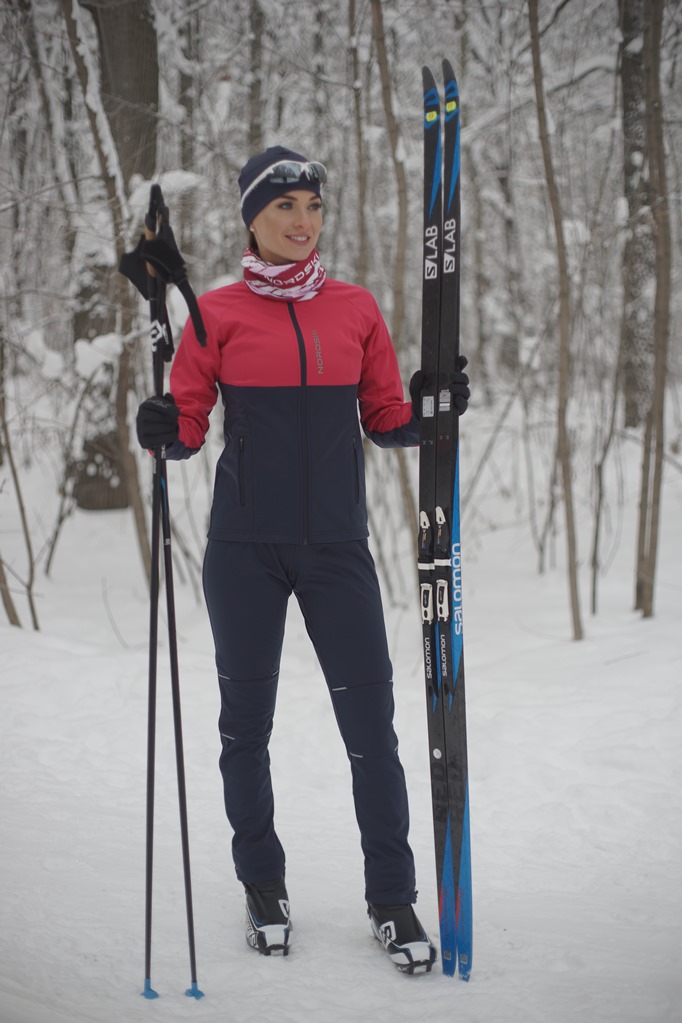 Разминочная куртка NordSki  Premium pink/bluberry размер XS (36)