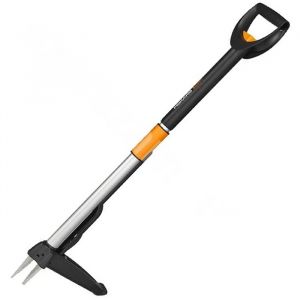  Удалитель сорняков Fiskars телескопический SmartFit арт. 1020125 фото в интернет-магазине КАСКАД