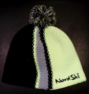 Шапка NordSki Knit color B/R (C3)